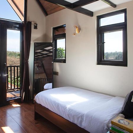 Stayvista At Hillside Harmony Pvt Pool & Free Breakfast Bangalore Esterno foto